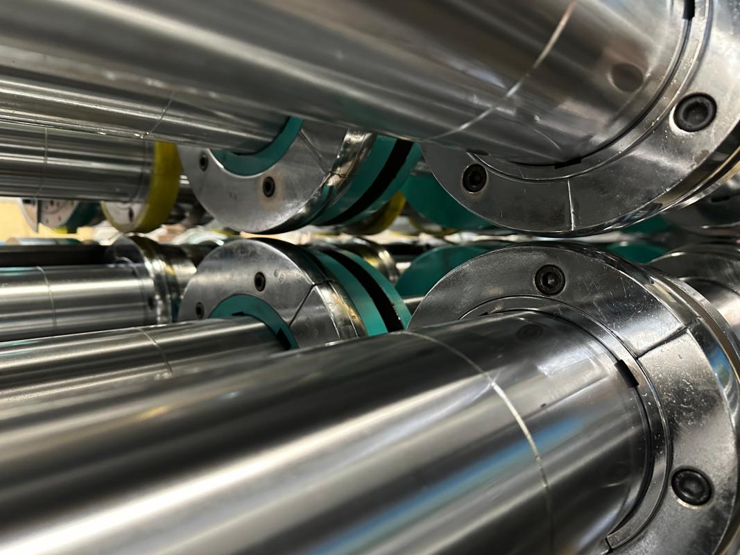 Detailed Specifications for Large-Scale Cardboard Packaging Machinery (Targeting the Mexican Market) Detailed Specifications for Large-Scale Cardboard Packaging Machinery (Targeting the Mexican Market)
