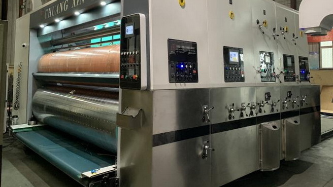 Large Carton Multi-Color Printing Slotting Die Cutting Machine (4)