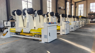 Hydraulic Shaftless Mill Roll Stand.jpg