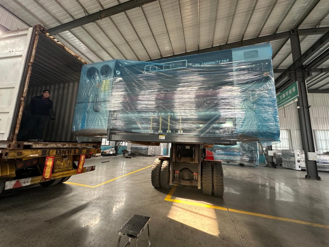 Fully Automatic Carton Packaging Machinery &mdash; Loading for Shipment to Brazil