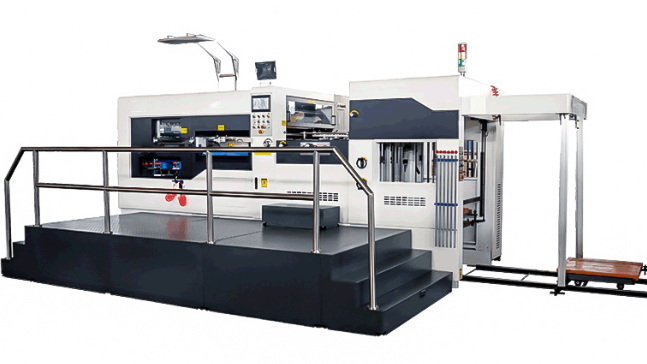 Automatic Flatbed Die Cutting Machine For Heavy Duty Boxes