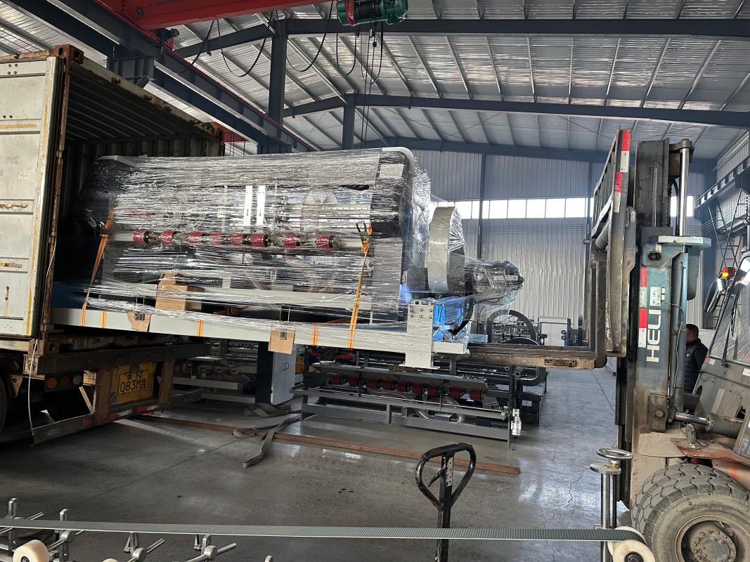 Fully Automatic Carton Packaging Machinery -Loading for Shipment